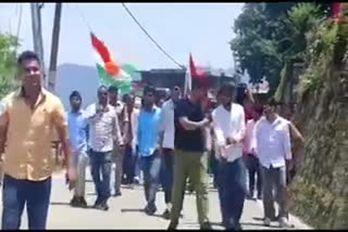 Police stopped the tricolor yatra taken out from Almora in protest against the Agneepath scheme