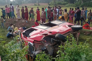 Barati Car Accident in Dumka