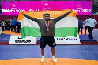 Bagalakote man win gold medal