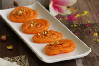 jalebi home made sweet dish jalebi banane ki vidhi