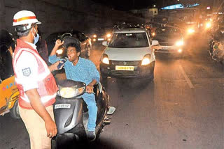 Police conducting Drunken Drive tests in traffic time in hyderabad