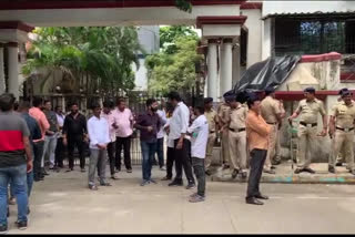 Security outside Eknath Shinde's house