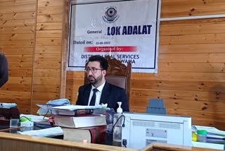 Lok Adalat Held in Pulwama: لوک عدالت میں 600سے زائد کیسز کی سماعت