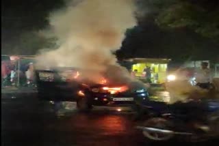 Fire in moving car in Narmadapuram