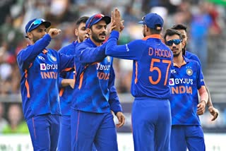 cricket  India vs Ireland  1st T20  Hooda helps India hammer Ireland  टी20 मैच  भारत  आयरलैंड  दीपक हुड्डा  युजवेंद्र चहल