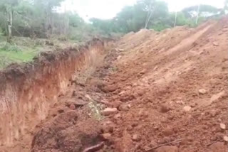 BADRADRI KOTHAGUDEM PEOPLE BLOCKED THE TRENCH WORKS