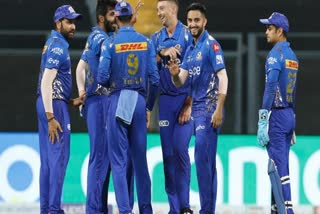 cricket  Indian Premier League  Mumbai Indians  UK  इंडियन प्रीमियर लीग  मुंबई इंडियन्स  फ्रेंचाइजी अंतरराष्ट्रीय पदार्पण