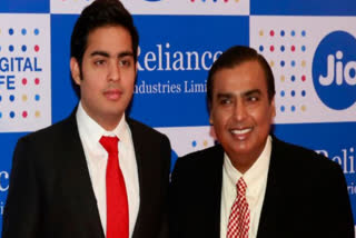 Akash Ambani is new chairman of jio after Mukesh Ambani Resigned