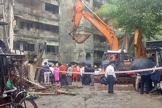 Kurla Building Collapse: ମୃତ୍ୟୁସଂଖ୍ୟା ୧୯ରେ ପହଞ୍ଚିଲା, ଅନୁକମ୍ପା ରାଶି ଘୋଷଣା କଲେ CM ଓ PM