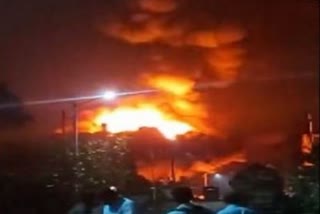 A massive fire broke out in a chemical factory in Palghar Tarapur
