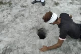 5 year old child fell in the borewell