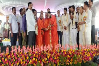 Kempegowda's Jayanti celebration at Hoskote