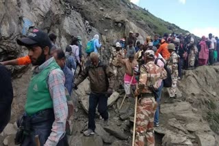 First Batch of Amarnath Yatra flagged off From Pahalgam