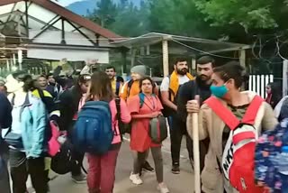 Amarnath Yatra flagged off From Pahalgam  First Batch of Amarnath Yatra flagged off  Amarnath Yatra officially started from today  Amarnath Yatra started news  ಭಕ್ತರಿಗೆ ಅಮರನಾಥ ಯಾತ್ರೆಗೆ ಚಾಲನೆ  ಇಂದಿನಿಂದ ಅಮರನಾಥ ಯಾತ್ರೆಗೆ ಚಾಲನೆ  ಅಮರನಾಥ ಯಾತ್ರೆಗೆ ಮೊದಲ ಬ್ಯಾಚ್​ ಅಮರನಾಥ ಯಾತ್ರೆಗೆ ಚಾಲನೆ ಸುದ್ದಿ