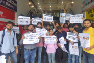 Students start protesting against elections