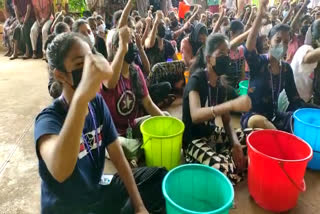 Pariyaram Govt collage Students protest  Students protest against water cut  പരിയാരം ഗവ മെഡിക്കൽ കോളജ്  മെഡിക്കൽ കോളജ് ഹോസ്റ്റലിൽ ജലവിതരണം തടസപ്പെട്ടു