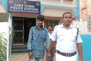 lake town police arrest man with stolen bike from Baduria