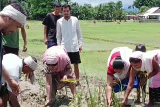 Public protest against poor Road condition in Lakhimpur