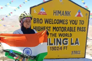 Worlds Highest Road Umlingala  The First Female Cyclist to Reach the Worlds Highest Road Umlingala  sabita mahato Umlingala  ഉംലിംഗ് ലാ വനിത സൈക്ലിസ്റ്റ്  സബിത മഹതോ ലോകത്തിലെ ഏറ്റവും ഉയരം കൂടിയ റോഡ് ഉംലിംഗ് ലാ