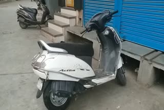 Unclaimed scooty found near Kanhaiya Lal shop