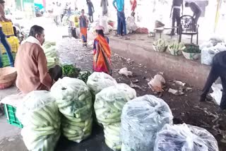 Vegetable traders suffer due to bandh in Chhattisgarh
