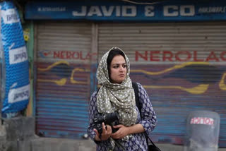 Pulitzer winning Kashmiri journalist Sanna Matoo stopped at Delhi airport