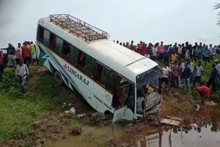 20 passengers injured after bus overturns in Khordha