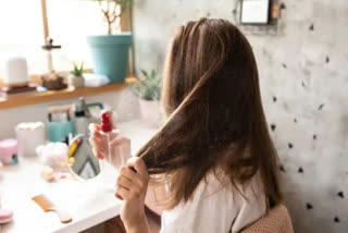 Without water and shampoo, dry shampoo can keep hair clean