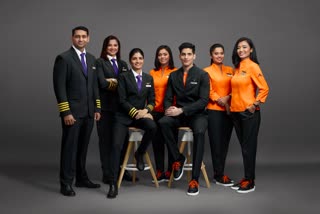 Rakesh Jhunjhunwala akasa air  Akasa Air first look of crew uniform  Akasa Air crew uniform  ആകാശ എയർ ക്രൂ യൂണിഫോം  രാകേഷ് ജുൻജുൻവാല ആകാശ എയർ  ആകാശ എയറിന്‍റെ ക്രൂ യൂണിഫോമിന്‍റെ ഫസ്റ്റ്ലുക്ക് പുറത്ത്