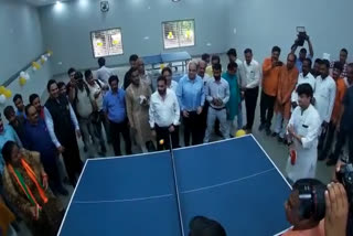 Scindia played table tennis during the campaign