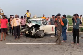 road-accident-in-dausa-car-and-pickup-collision