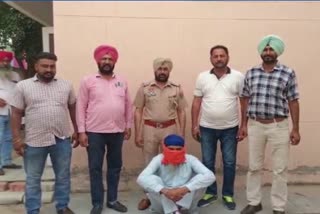 tarntaran police arrest a drug smuggler with 900 gram opium