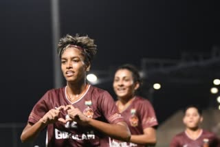 Footballer Manisha Kalyan joins Cypriot champions Apollon Ladies  Manisha Kalyan  former Gokulam Kerala FC player Manisha Kalyan  Gokulam Kerala FC  Manisha Kalyan to play UEFA Women s Champions League  Apollon Ladies  മനീഷ കല്യാണ്‍  മനീഷ കല്യാണ്‍ അപ്പോളോണ്‍ ലേഡീസ് എഫ്‌സിയുമായി കരാര്‍ ഒപ്പുവെച്ചു  അപ്പോളോണ്‍ ലേഡീസ് എഫ്‌സി  ഡാങ്‌മെയ് ഗ്രേസ്  Dangmei Grace