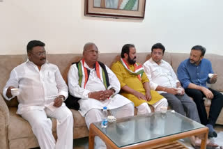 Congress Leaders lunch meeting in vishnuvardhan reddy house