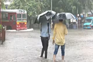 Life in Mumbai in heavy shower