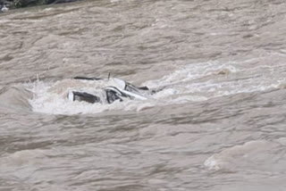 car fell in Beas river in Babeli