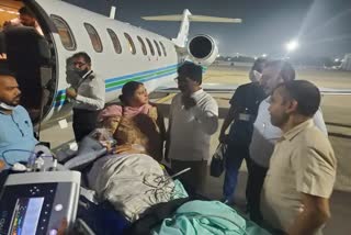 hemant-soren-met-lalu-yadav-at-delhi-airport