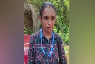 kozhikode railway job scam  woman arrested in railway job scam  railway job scam arrest latest  കോഴിക്കോട് റെയില്‍വേ ജോലി വാഗ്‌ദാനം തട്ടിപ്പ്  റെയില്‍വേ ജോലി വാഗ്‌ദാനം പണം തട്ടിപ്പ്  ജോലി വാഗ്‌ദാനം തട്ടിപ്പ് അറസ്റ്റ്  റെയില്‍വേ ജോലി തട്ടിപ്പ് അശ്വതി വാര്യര്‍ പിടിയില്‍