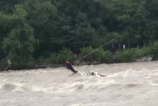 Car Fell in Beas River Kullu HP