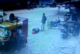 Assault for asking for money back: scene captured in CCTV footage