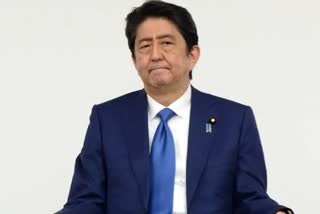 جاپان کے سابق وزیر اعظم شنزو آبے حملے میں شدید زخمی
