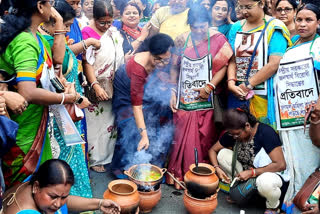 TMC Agitation in Siliguri against cooking gas and edible oil price hike