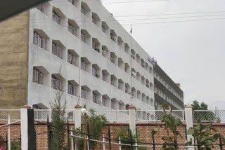 Govt teachers not allowed to enter Civil Secretariat without departmental permission