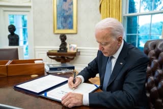 Biden signs executive order on abortion