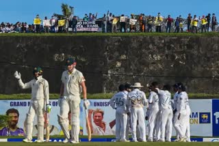 Protesters try to enter Galle International Stadium during SL-Aus match