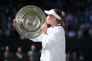 Wimbledon 2022 Elena Rybakina beats Ons Jabeur to win maiden grand slam title  Wimbledon 2022  Elena Rybakina vs Ons Jabeur  Wimbledon womens Final  റൈബാക്കിനക്ക് വിംബിള്‍ഡണില്‍ ആദ്യ കിരീടം  എലെന റൈബാക്കിന  ഒന്‍സ് ജാബിയൂർ  ഗ്രാന്‍സ്‌ലാം കിരീടം നേടുന്ന ആദ്യ കസാഖ്‌സ്ഥാൻ താരമാണ് റൈബാക്കിന  വിംബിള്‍ഡൺ 2022