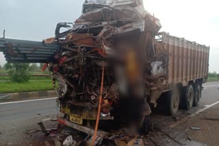 Accident of Two Trucks