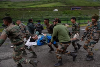 J&K LG chairs high level meet to review rescue & relief ops at holy cave