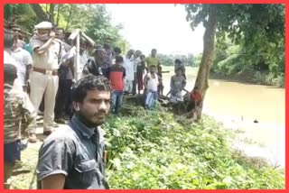 Man's body was founded floating in water at Hojai