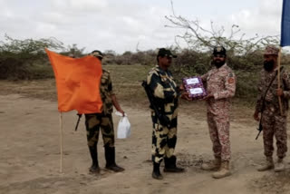 Sweets exchanged between BSF and Pak Rangers